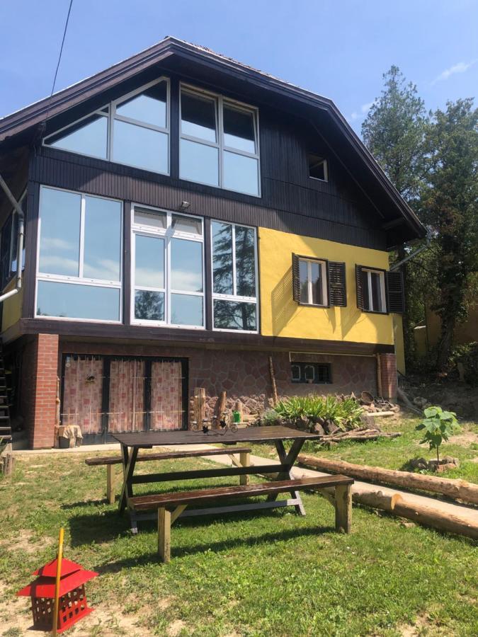R&B Vendeghaz Lägenhet Balatonakarattya Exteriör bild
